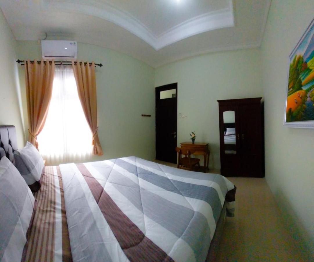Gated 3Br Residence - 10 Mins From Malioboro Yogyakarta Exterior foto